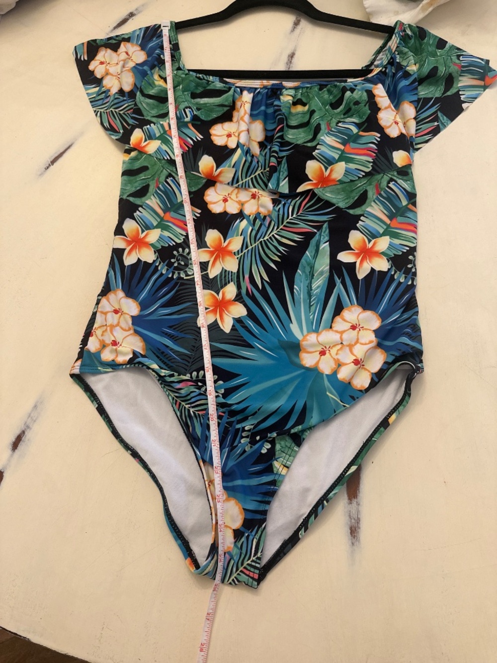 Figure flattering beautiful “Stylish” tropical one-piece swimsuit size-M - Picture 3 of 6